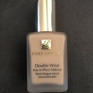 Estée Lauder Double Wear Makeup 1N1 Ivory Nude